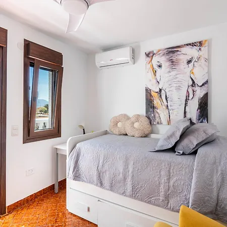 Semesterbostad Casa En Con Barbacoa Y Jardin, Cerca De La Playa *
