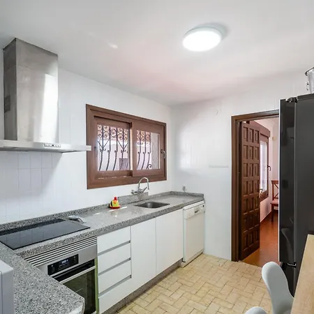 Semesterbostad Casa En Con Barbacoa Y Jardin, Cerca De La Playa