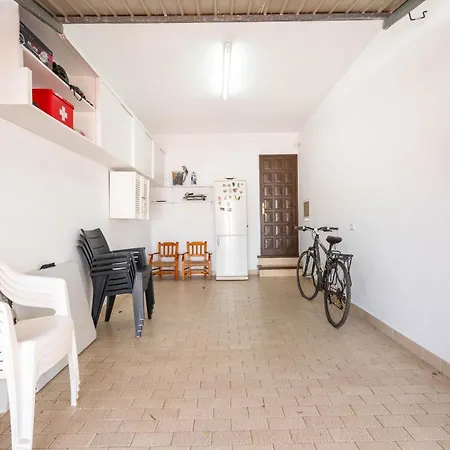 Casa En Con Barbacoa Y Jardin, Cerca De La Playa